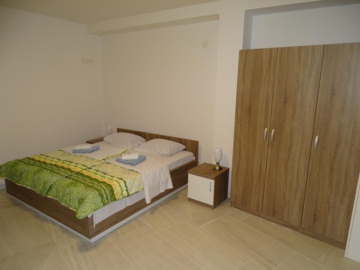 Motel Luxor Високо Экстерьер фото